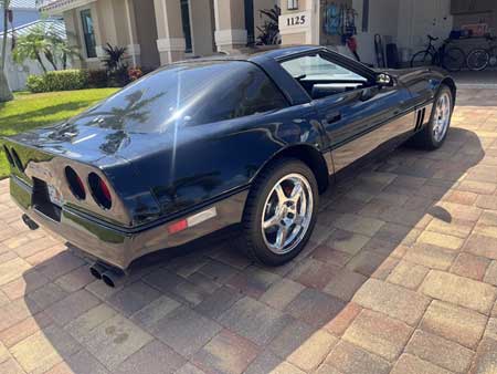 1985 Corvette C4 Coupe